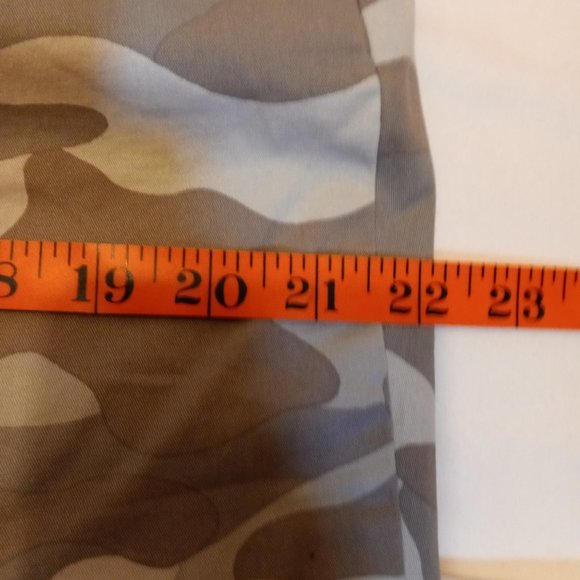 NWT Cato Camo Mid-Rise Straight Pants 10 - Picture 11 of 13